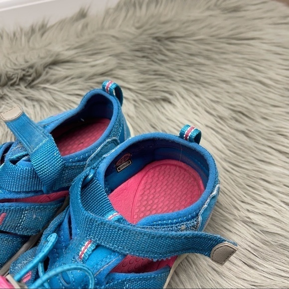 KEEN Newport H2 Sandals Blue Strappy Water Outdoor Shoes Hook and Loop Size 3 - Picture 5 of 12